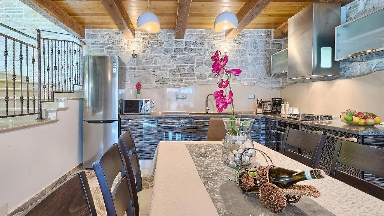 Beautiful Istrian Villa Patrick With A Pool Pazin