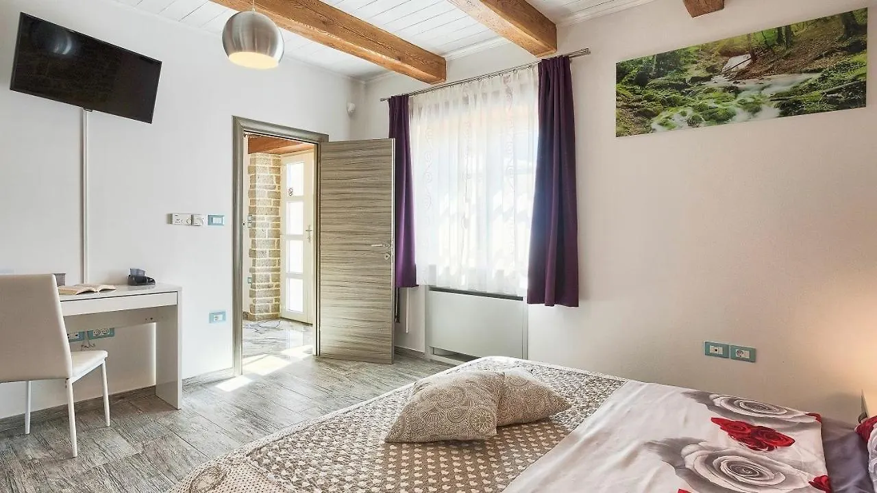 Beautiful Istrian Villa Patrick With A Pool Pazin 0*,  Croácia